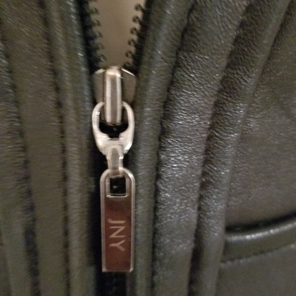 Ladies black Leather Jacket by Jones NY Size Small - Picture 15 of 16